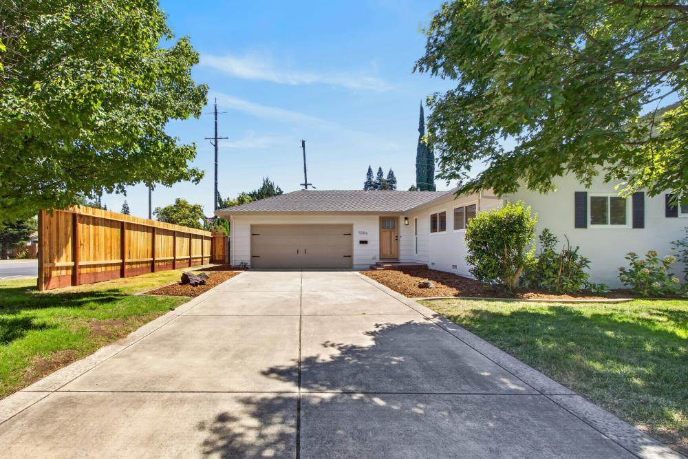 https://bt-photos.global.ssl.fastly.net/sacramento/orig_boomver_1_561217410-2.jpg