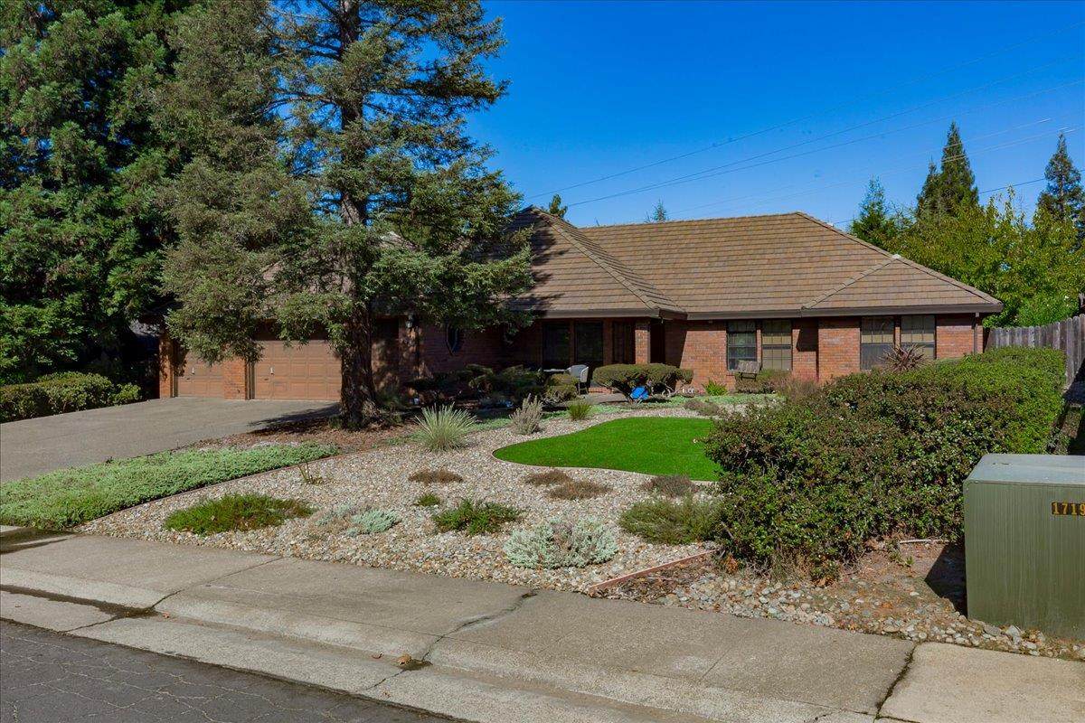 909 El Rancho Court - Photo 1