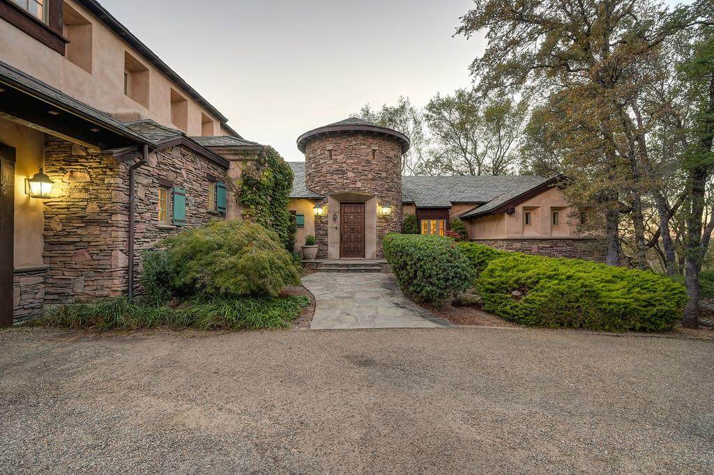 https://bt-photos.global.ssl.fastly.net/sacramento/orig_boomver_1_561225130-2.jpg