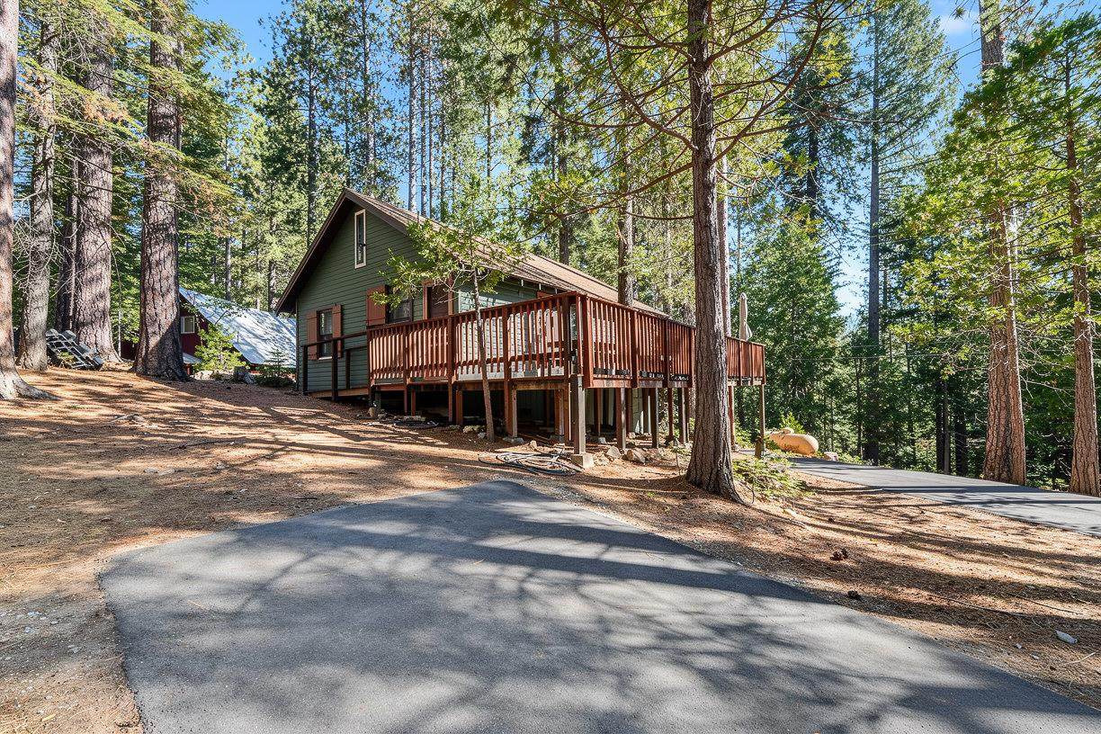 22162 Sarah Circle - Photo 1