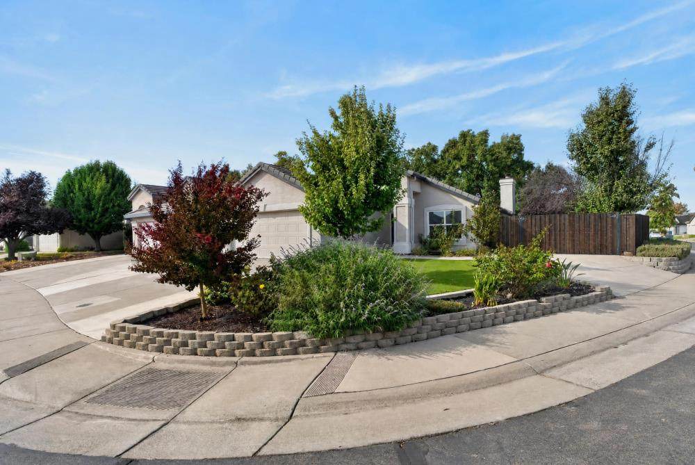 https://bt-photos.global.ssl.fastly.net/sacramento/orig_boomver_1_561229760-2.jpg