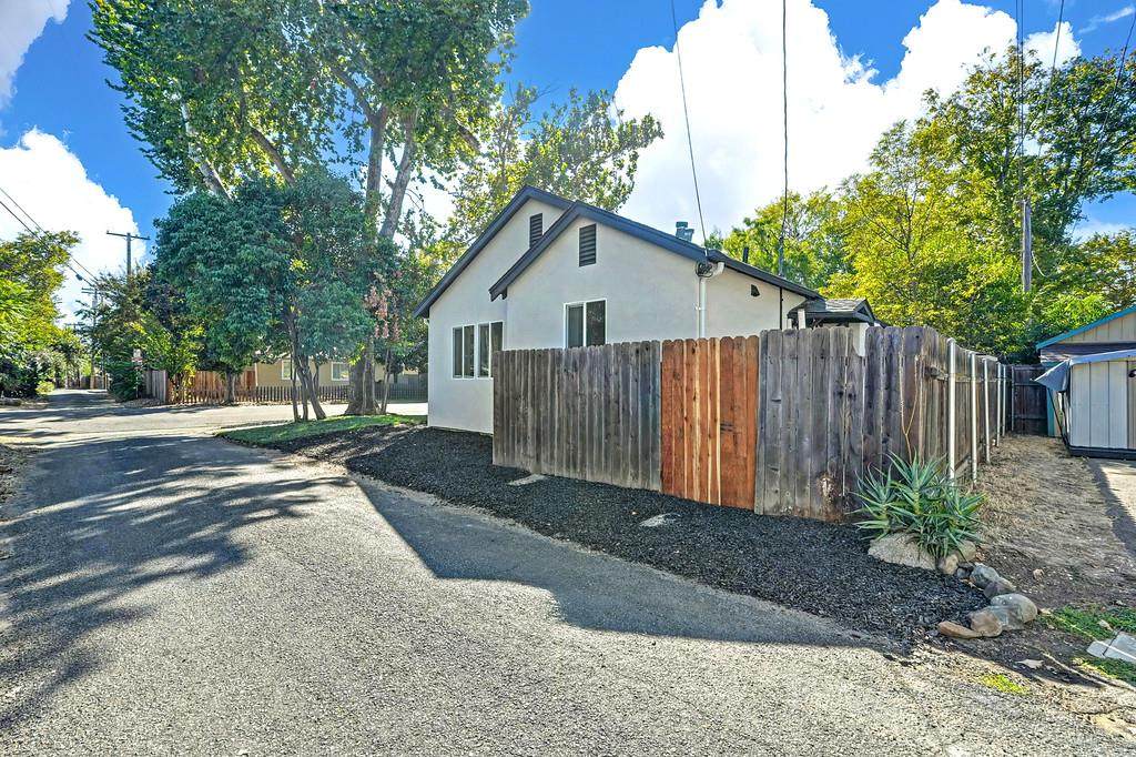 https://bt-photos.global.ssl.fastly.net/sacramento/orig_boomver_1_561230018-2.jpg