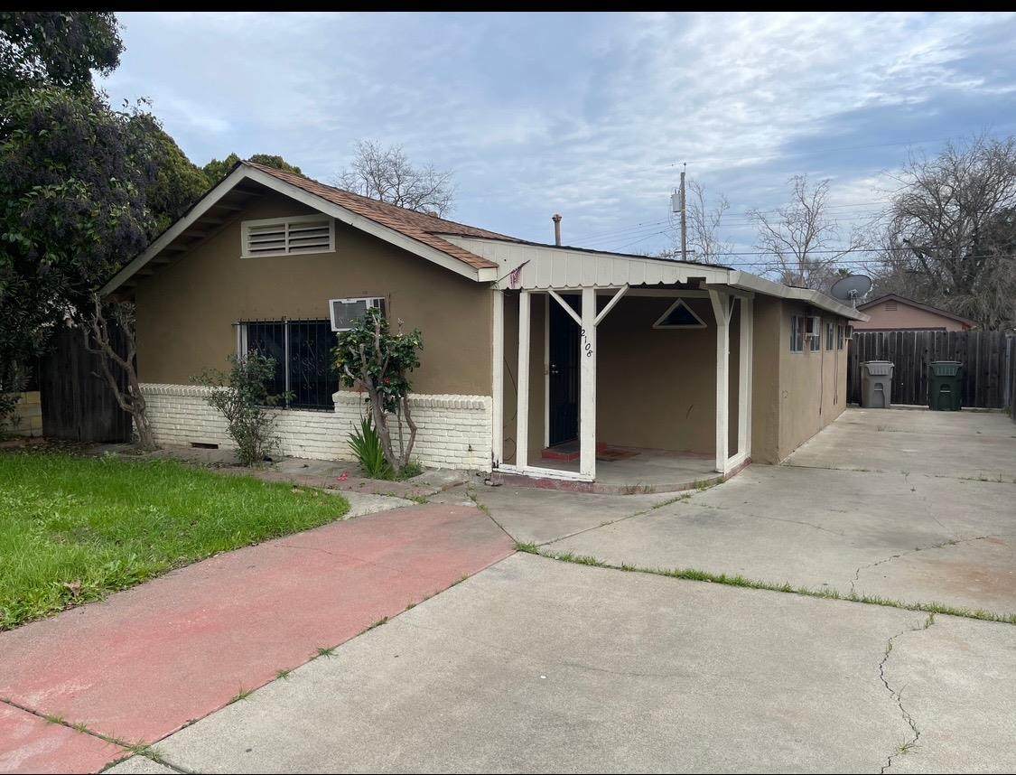 2108 15th Avenue - Photo 1