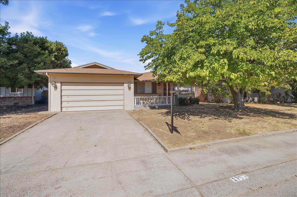 1757 Wakefield Way - Photo 1
