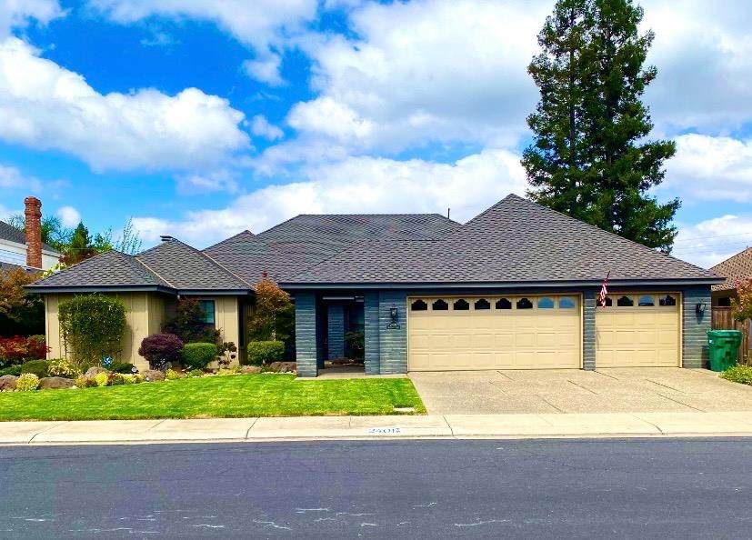 2401 Woodlake Cir - Photo 1