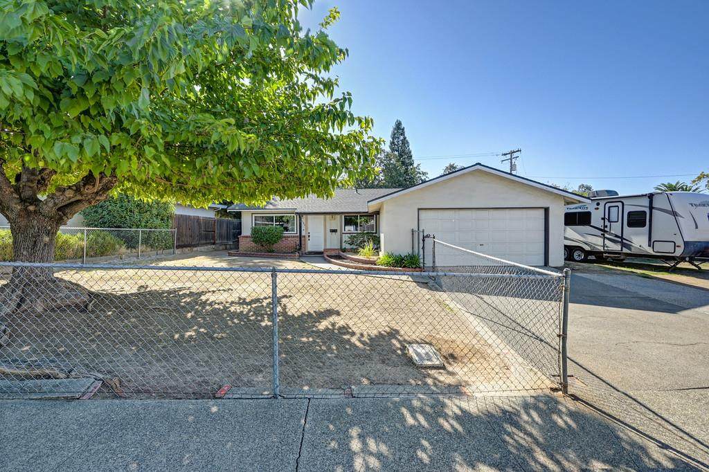 1502 Gregory Way - Photo 1