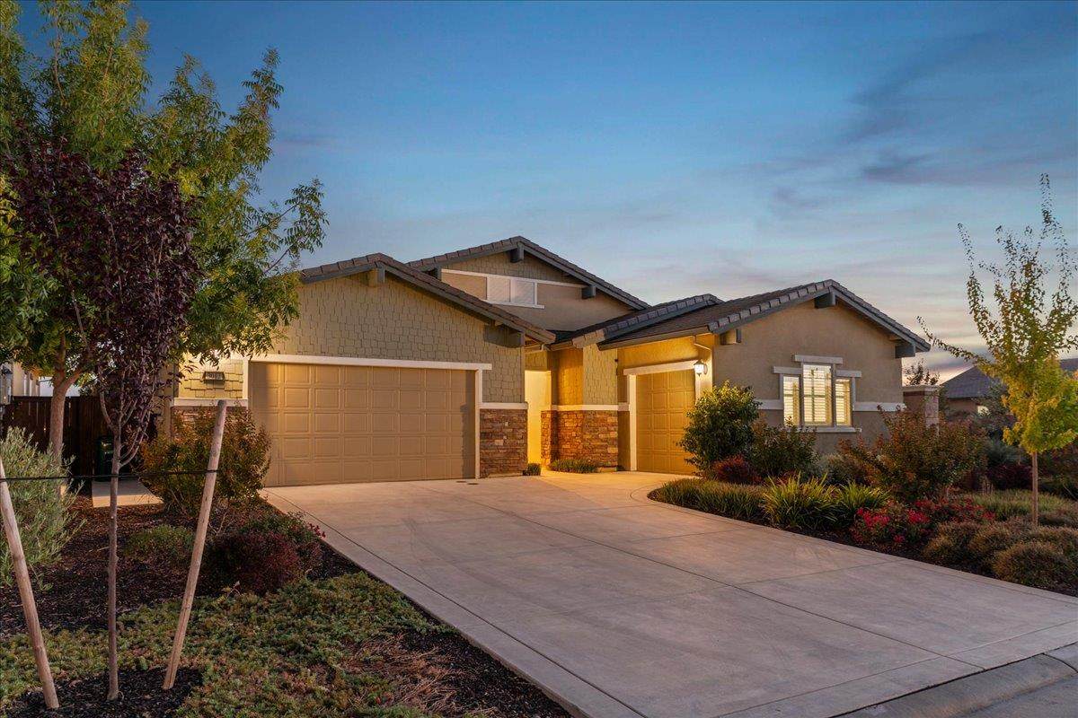 3012 Calypso Circle - Photo 1