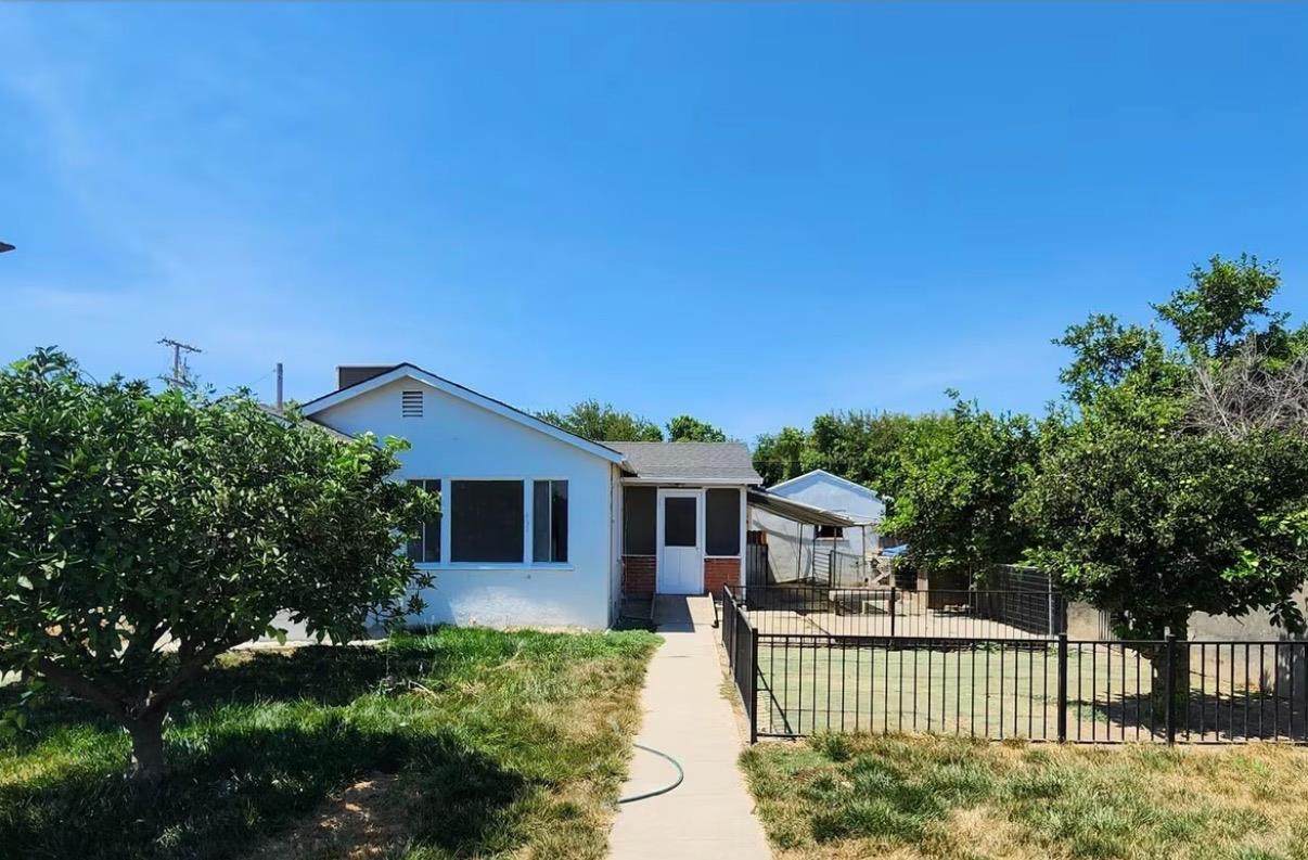 431 East Avenue - Photo 1