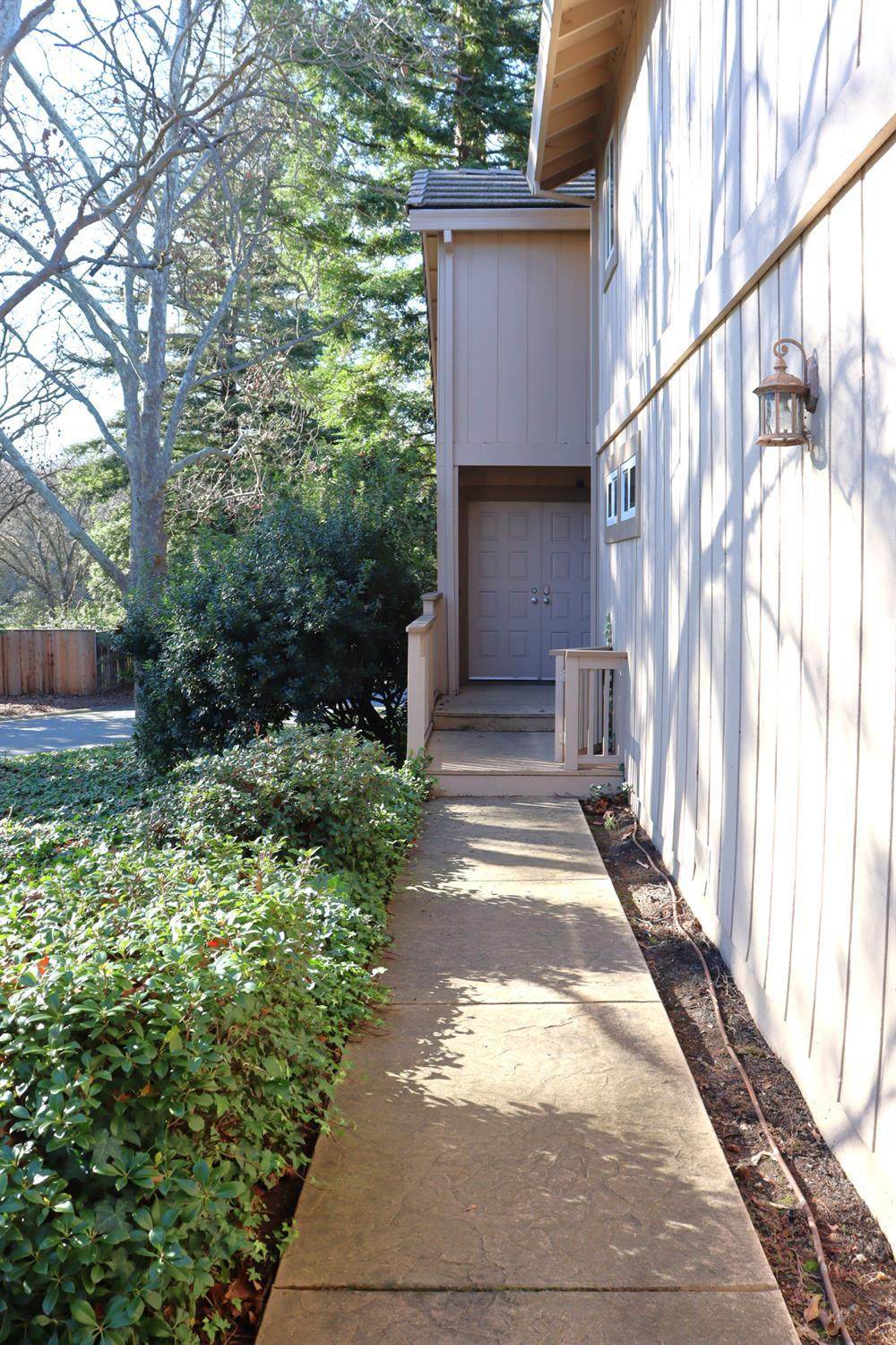 https://bt-photos.global.ssl.fastly.net/sacramento/1280_boomver_1_561232733-2.jpg