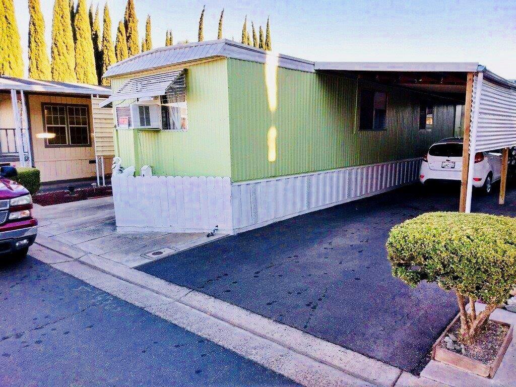 250 Las Palmas Avenue - Photo 1
