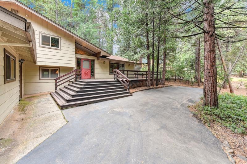 26573 Sugar Pine Ct. - Photo 1
