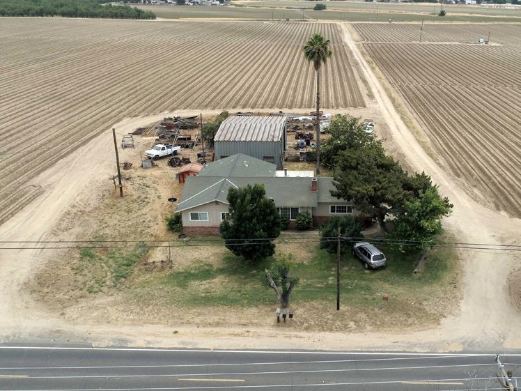 14779 El Capitan Way - Photo 1