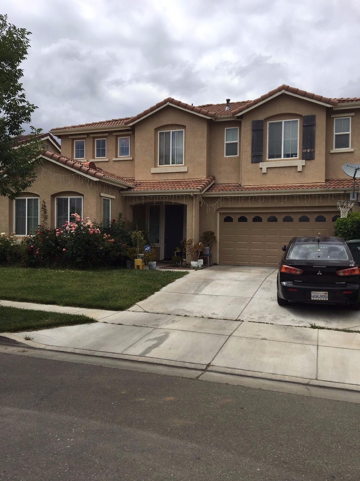 805 Oakwood Lane - Photo 1