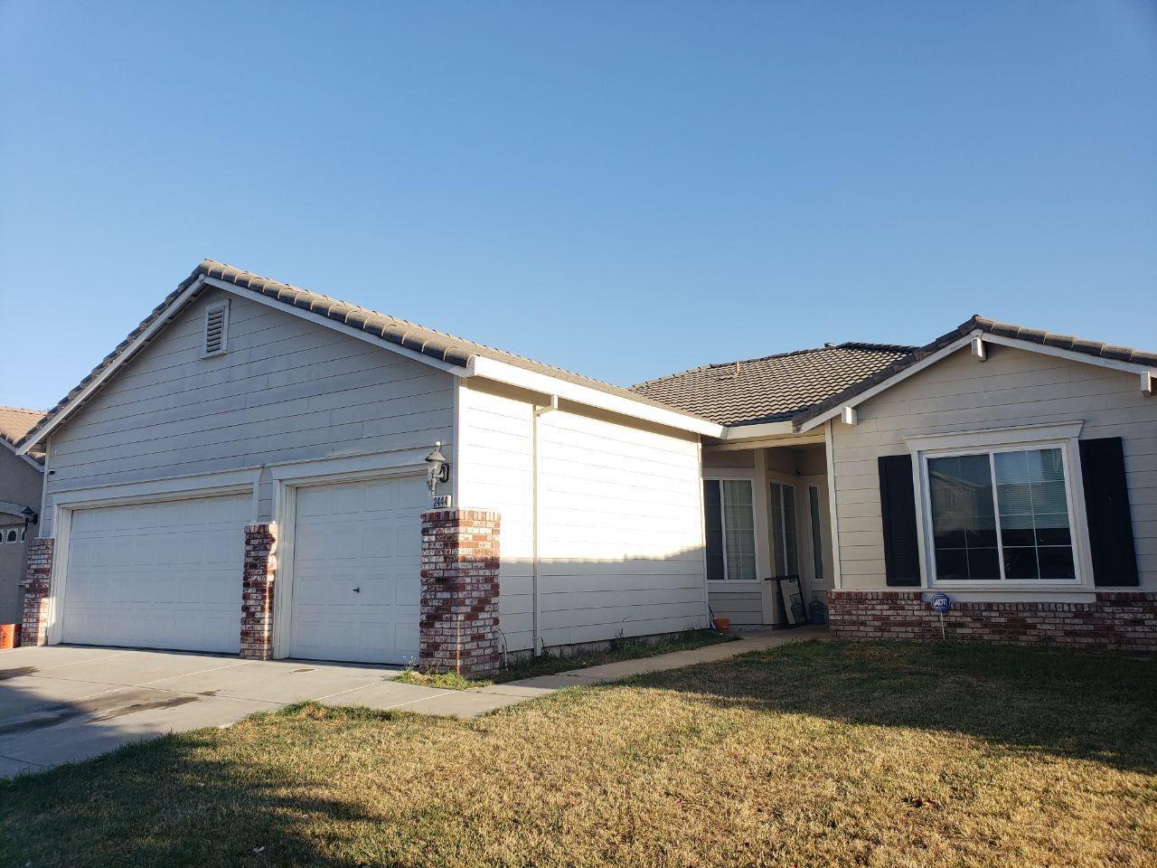 2444 Warlow Lane - Photo 1