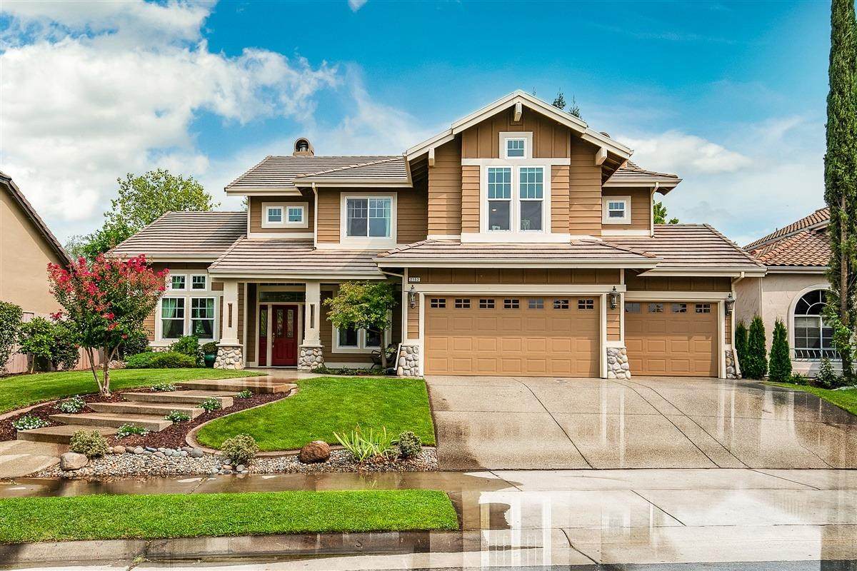 2152 Heritage Drive - Photo 1