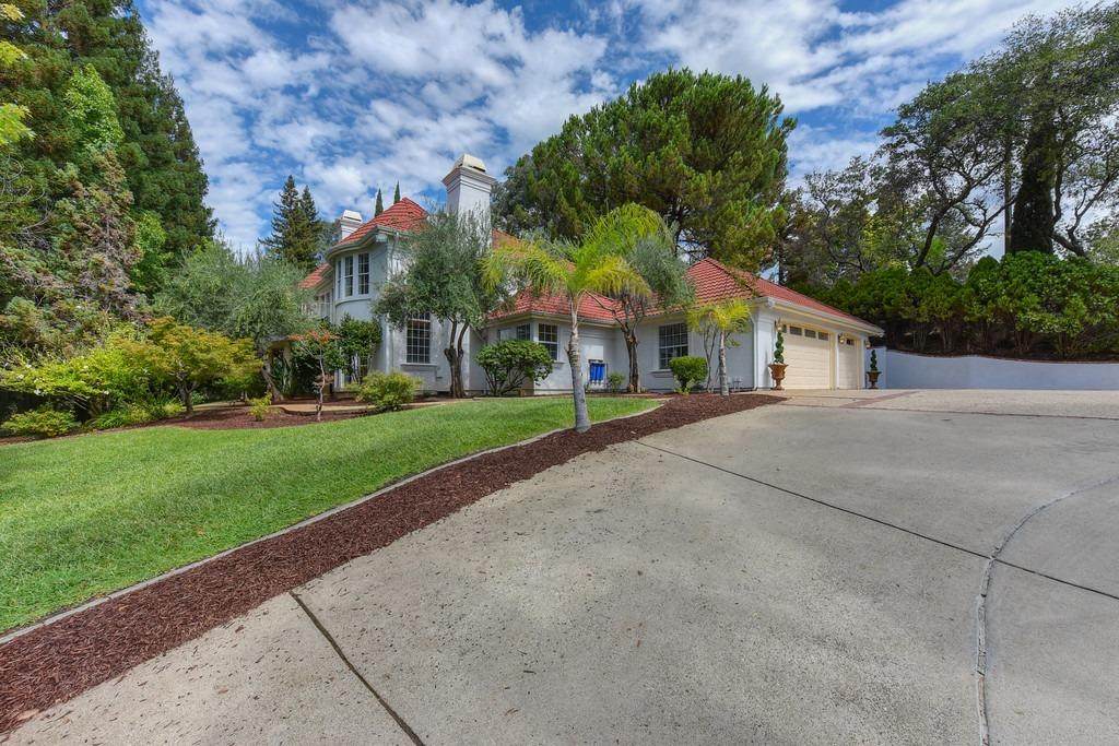 1301 Sierra Oaks Court - Photo 1