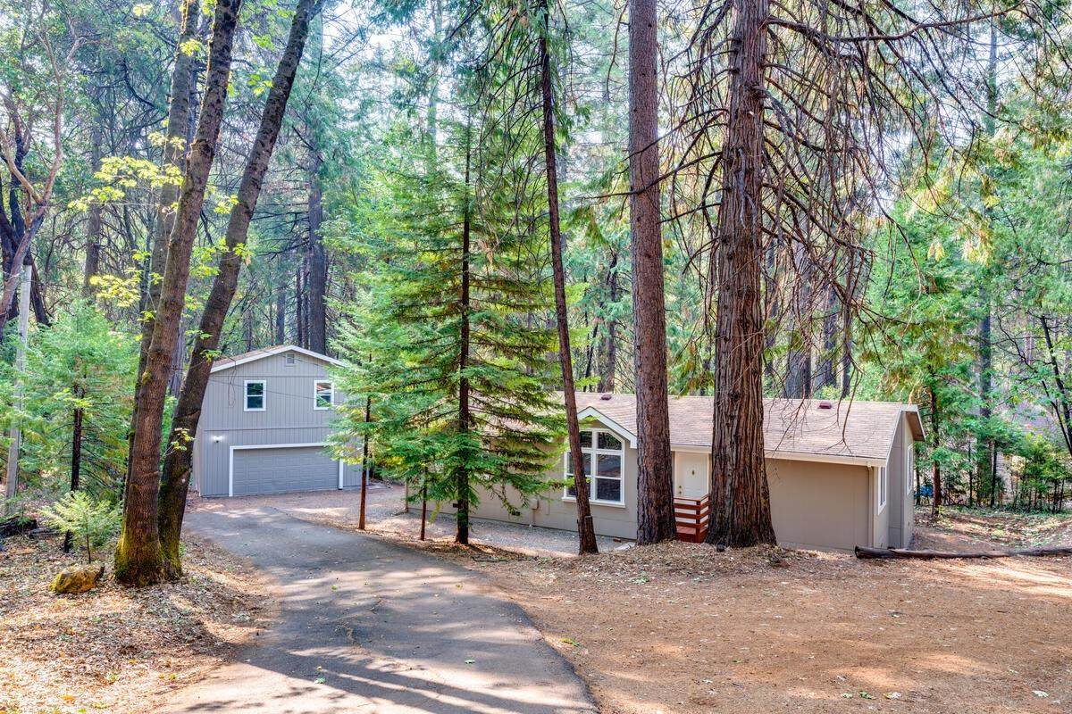 20500 Cedar View Court - Photo 1