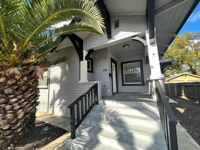 625 Poplar Street - Photo 1