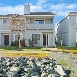 747 Saint Andrews Drive - Photo 1