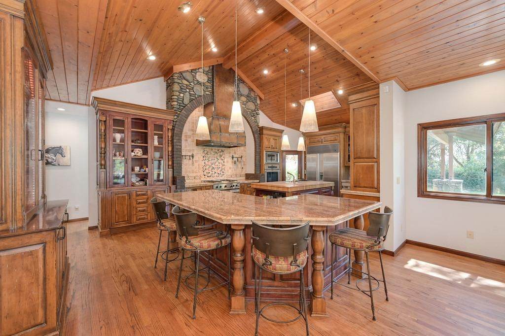 10145 Hayes Drive - Photo 1