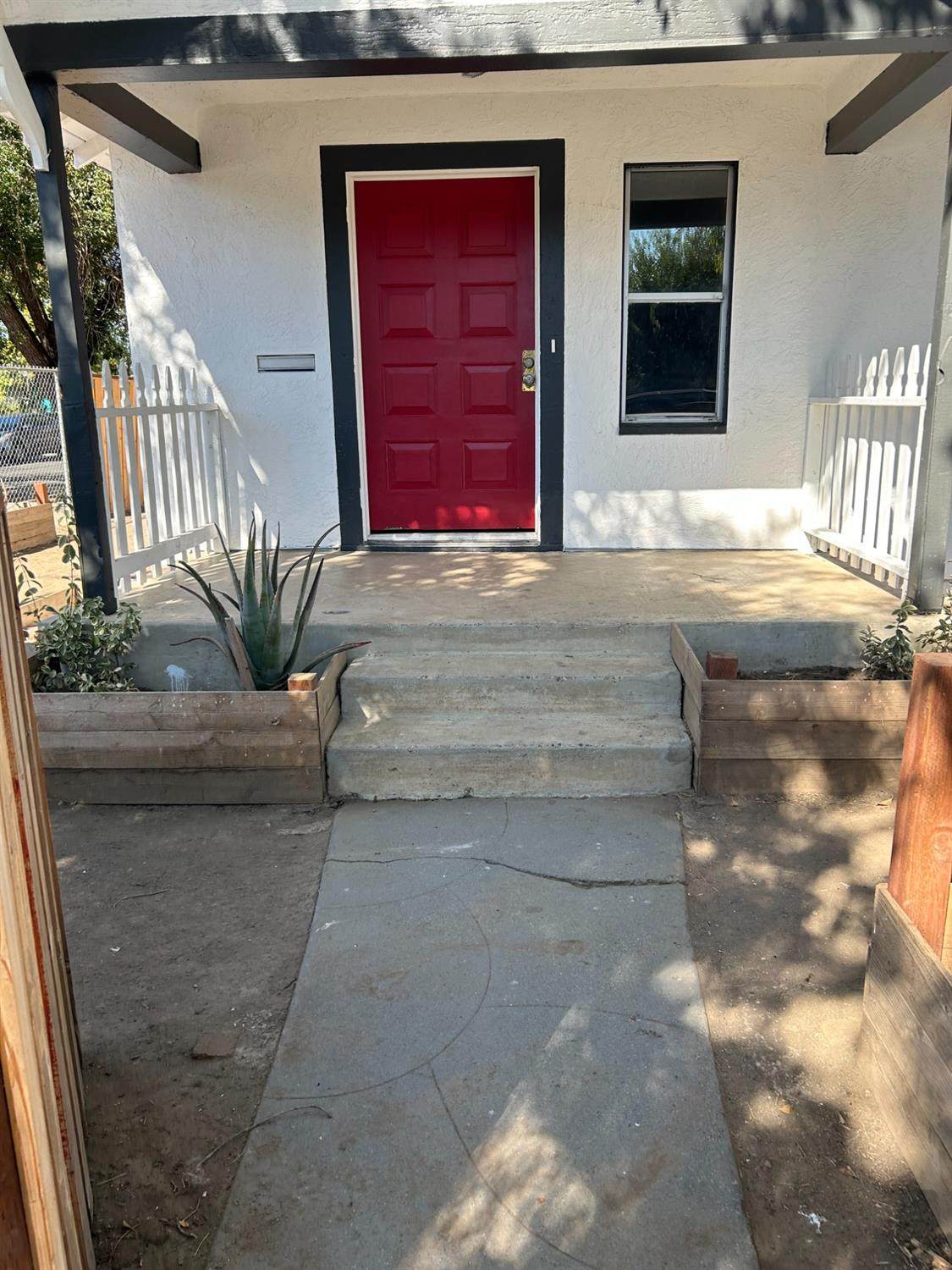 2229 Alma Street - Photo 1