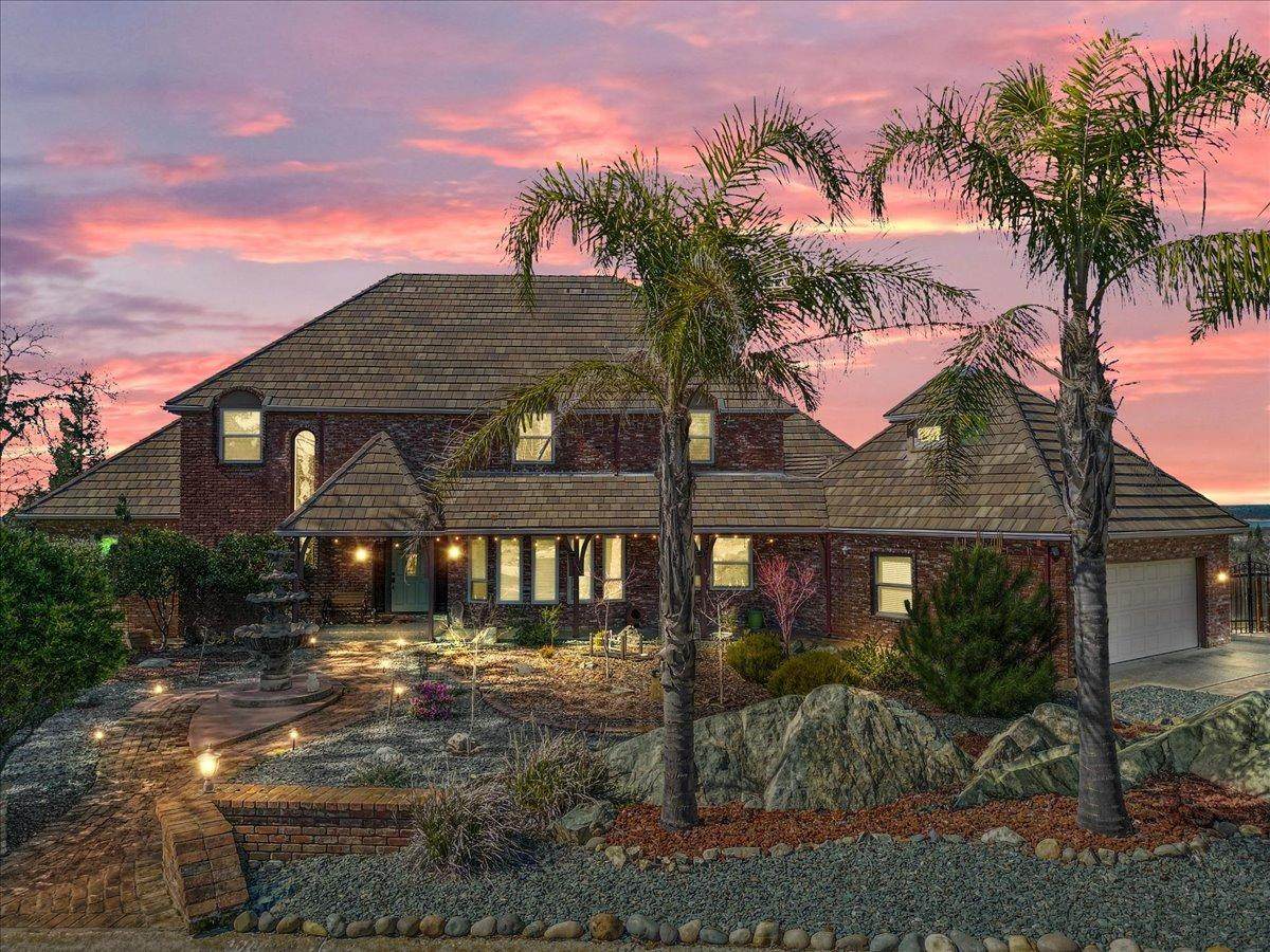 3011 Driftwood Circle - Photo 1