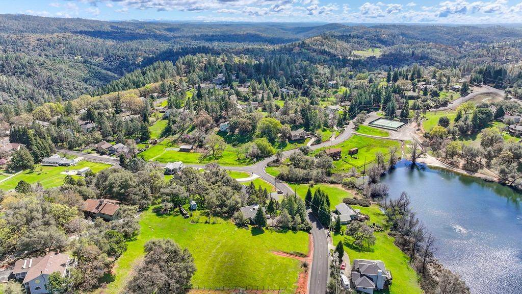 3227 Talking Mountain Trail - Photo 1