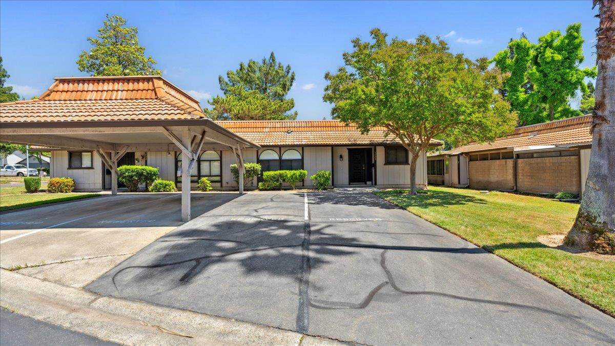 5428 Reisling Way - Photo 1