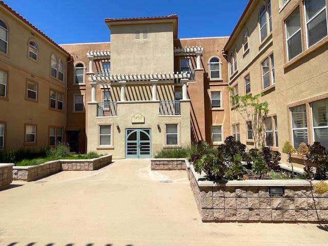 952 11th Street - Photo 1