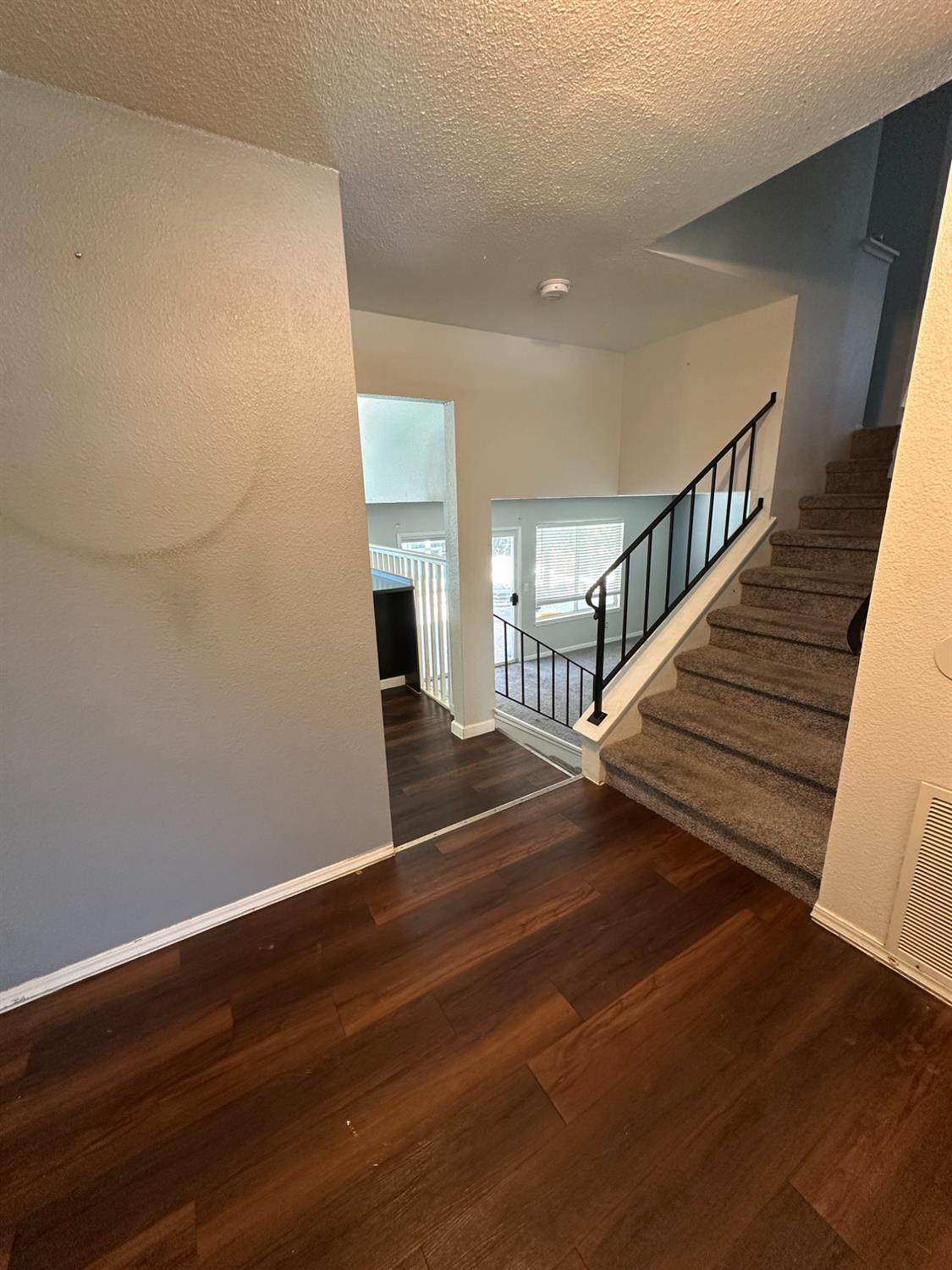 https://bt-photos.global.ssl.fastly.net/sacramento/orig_boomver_2_560899569-2.jpg