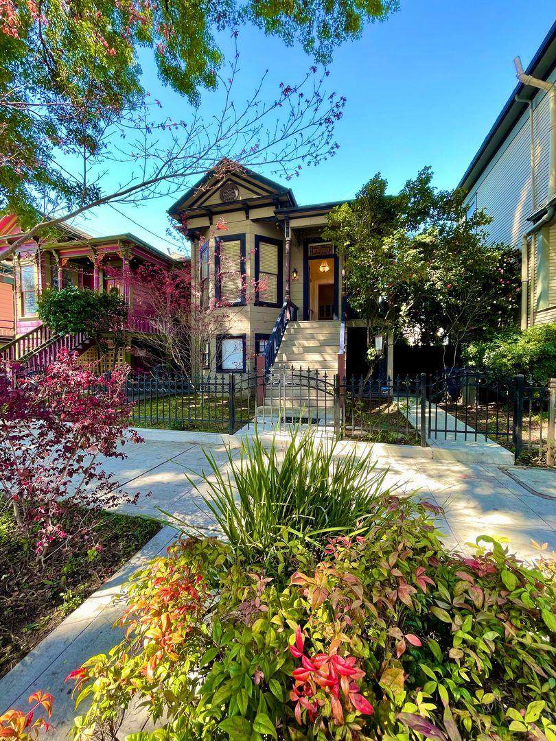 1510 19th Street - Photo 1