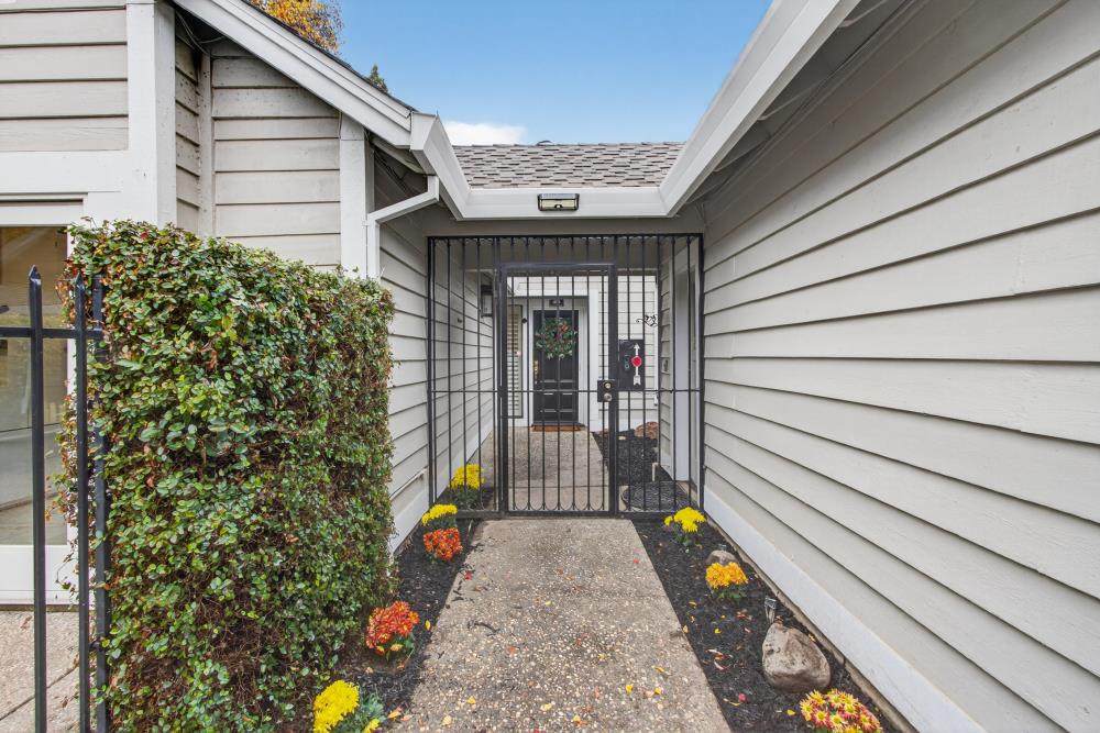 1005 Harrington Way - Photo 1