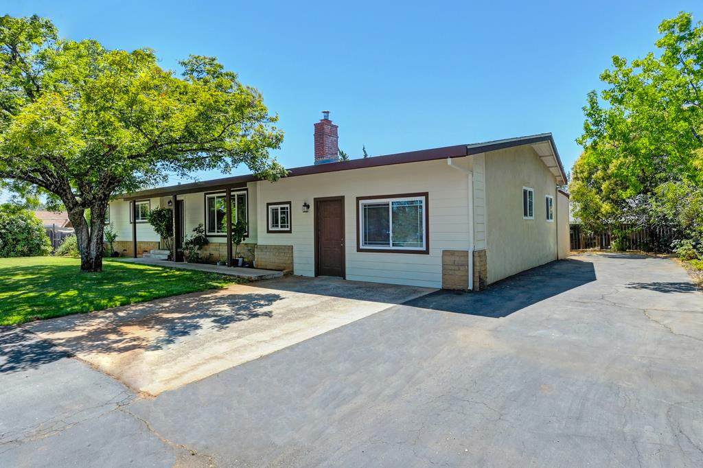 1333 Wesley Lane - Photo 1