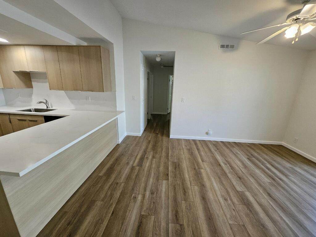 https://bt-photos.global.ssl.fastly.net/sacramento/orig_boomver_2_561067144-2.jpg