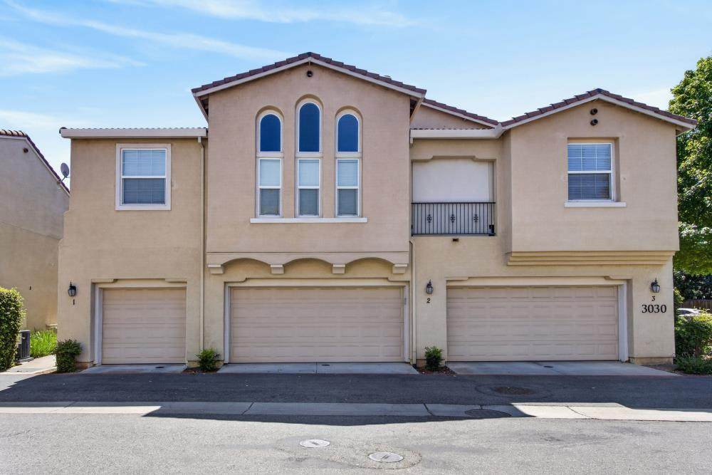 3030 Sierra View Cir - Photo 1