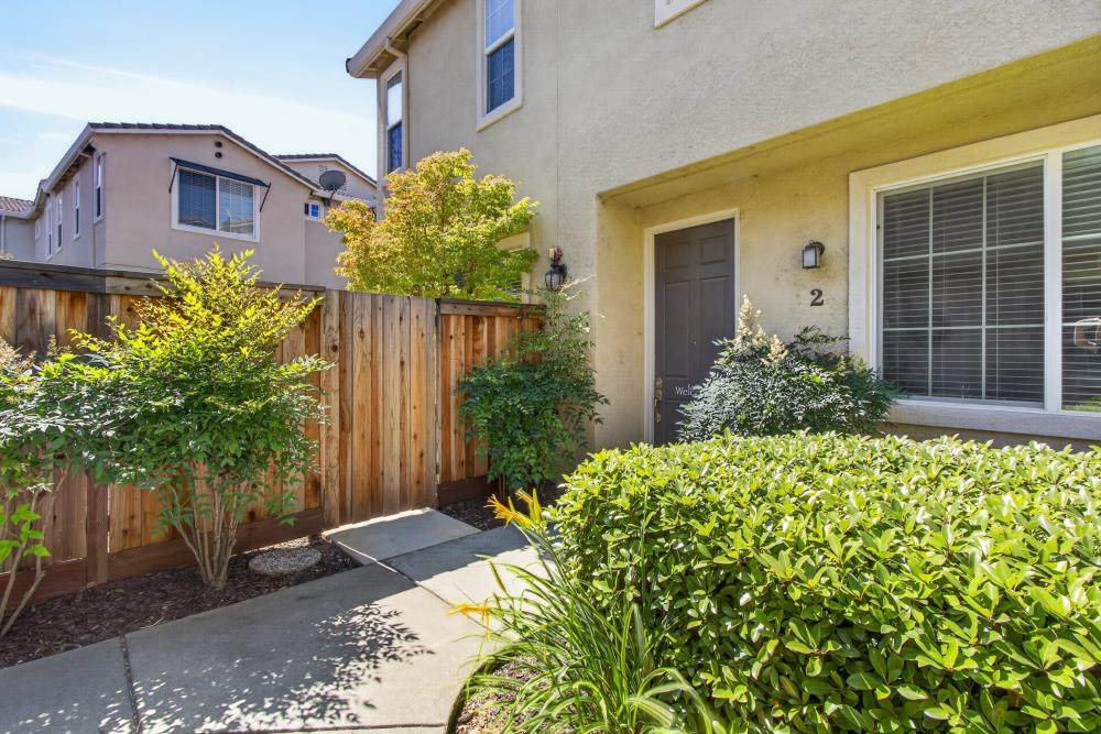https://bt-photos.global.ssl.fastly.net/sacramento/orig_boomver_2_561103105-2.jpg