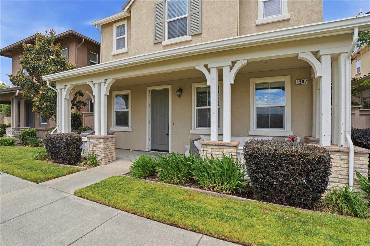 1567 Bonanza Lane - Photo 1