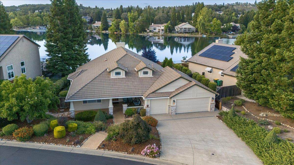 3417 Thornhill Drive - Photo 1