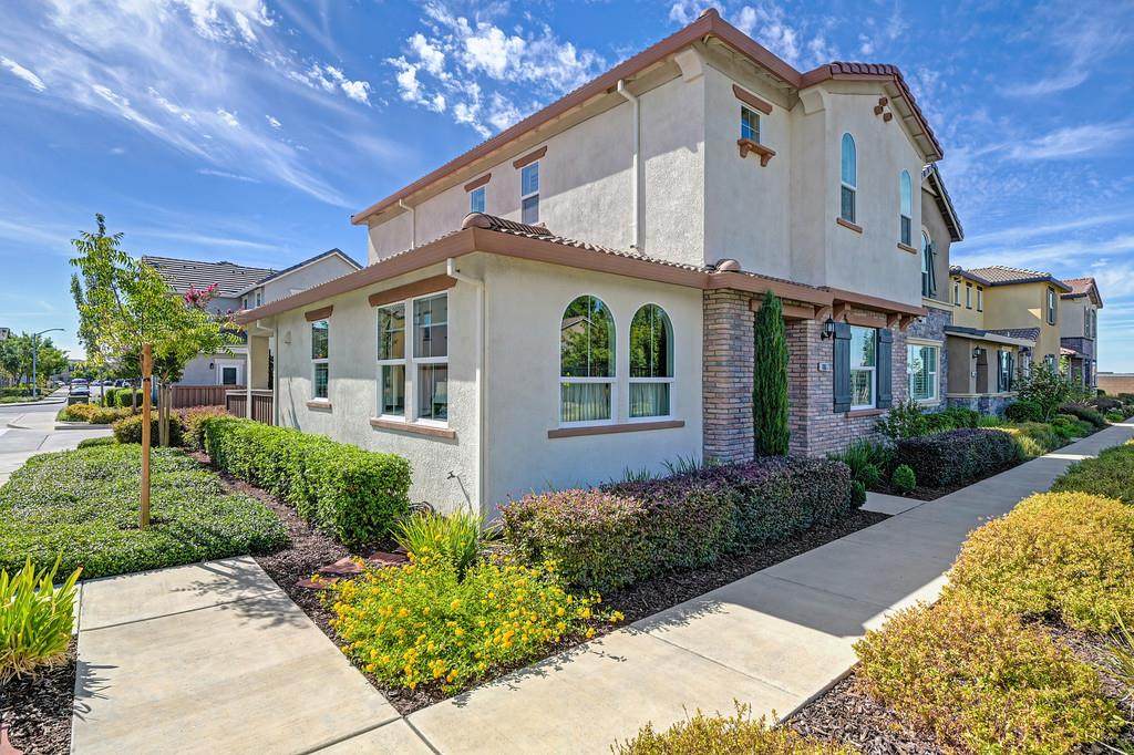 10817 Portico Circle - Photo 1