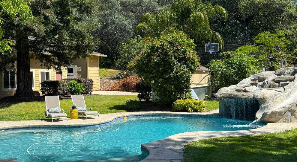 https://bt-photos.global.ssl.fastly.net/sacramento/1280_boomver_2_561229480-2.jpg