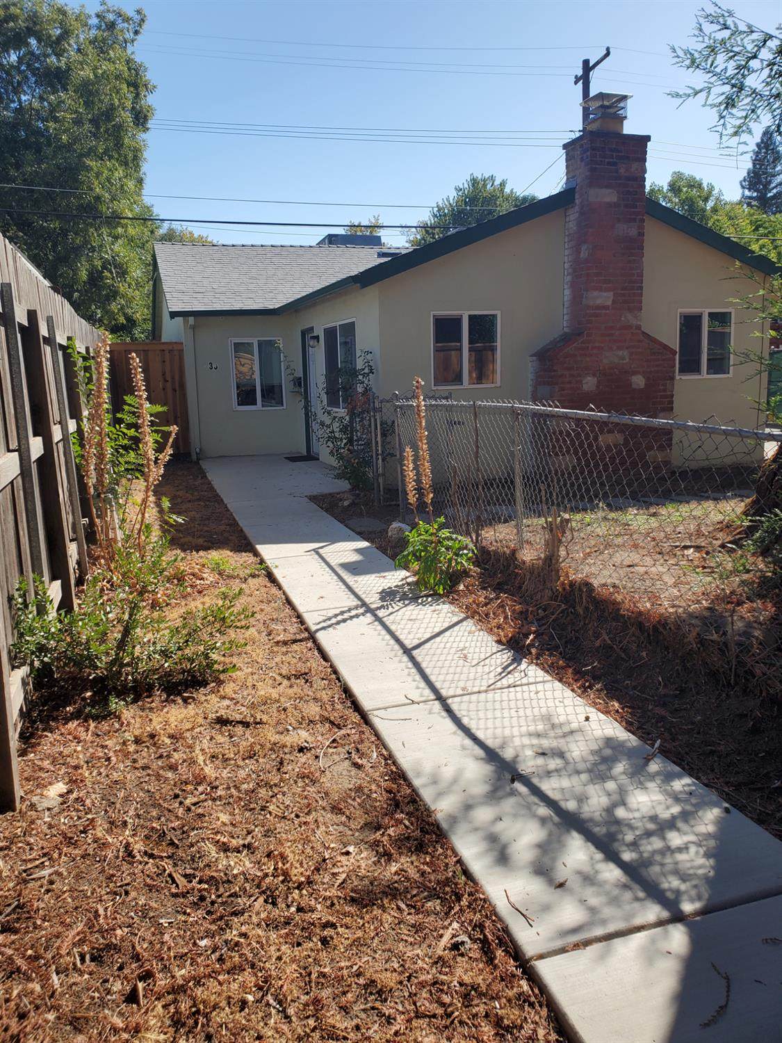 133 Clinton Avenue - Photo 1