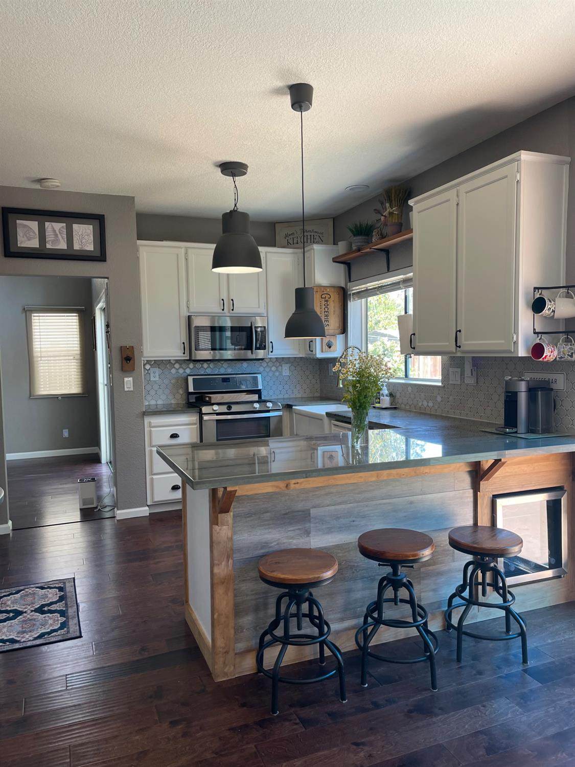 9441 Lakewind Lane - Photo 1