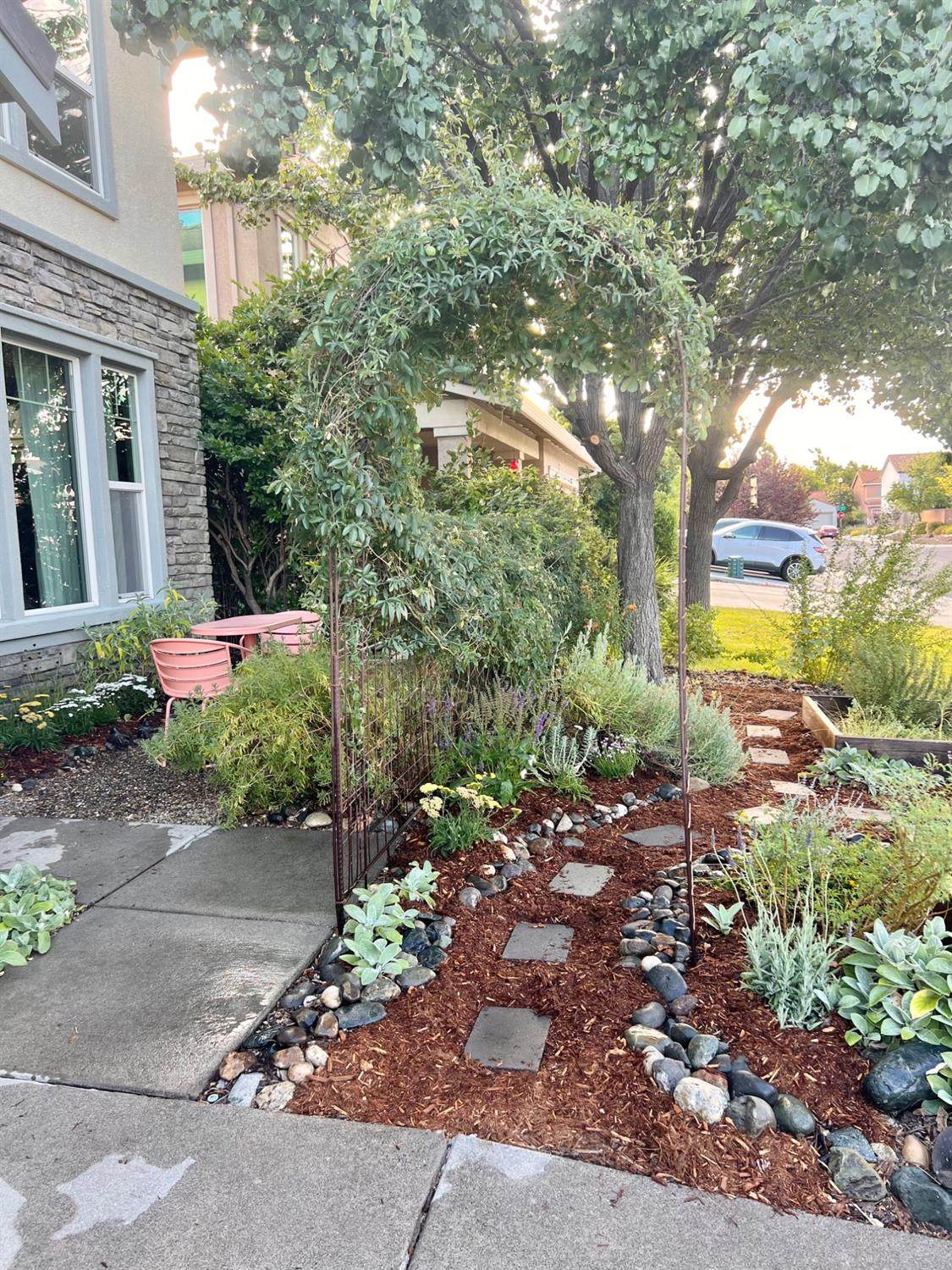 https://bt-photos.global.ssl.fastly.net/sacramento/1280_boomver_2_561186577-2.jpg