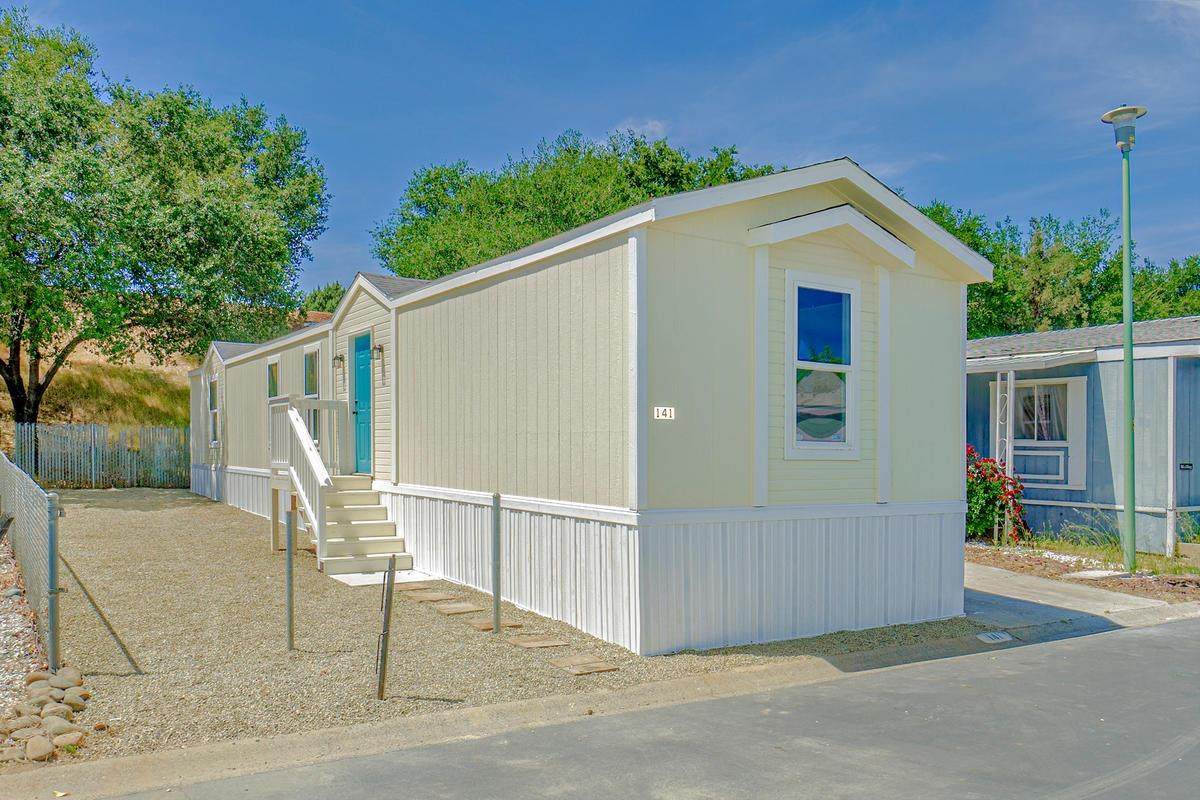 141 King - Photo 1