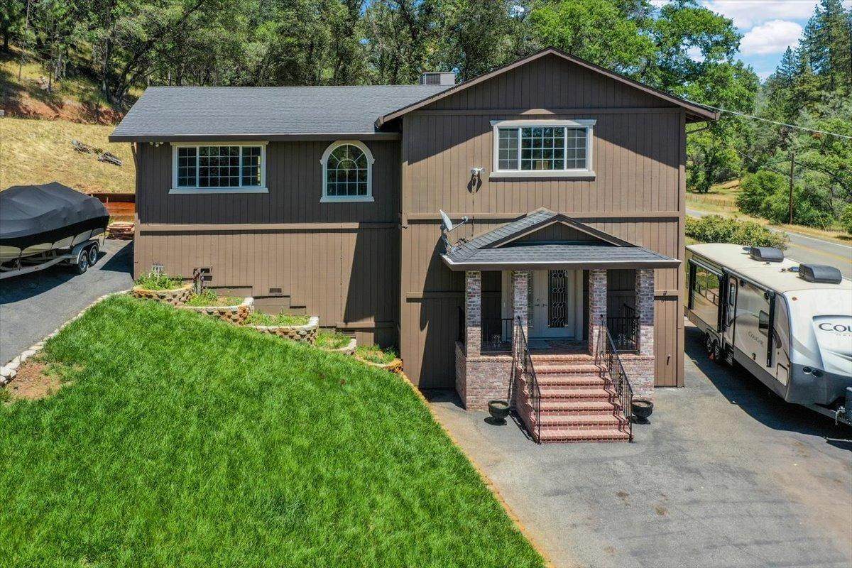 12528 Magnolia Road - Photo 1