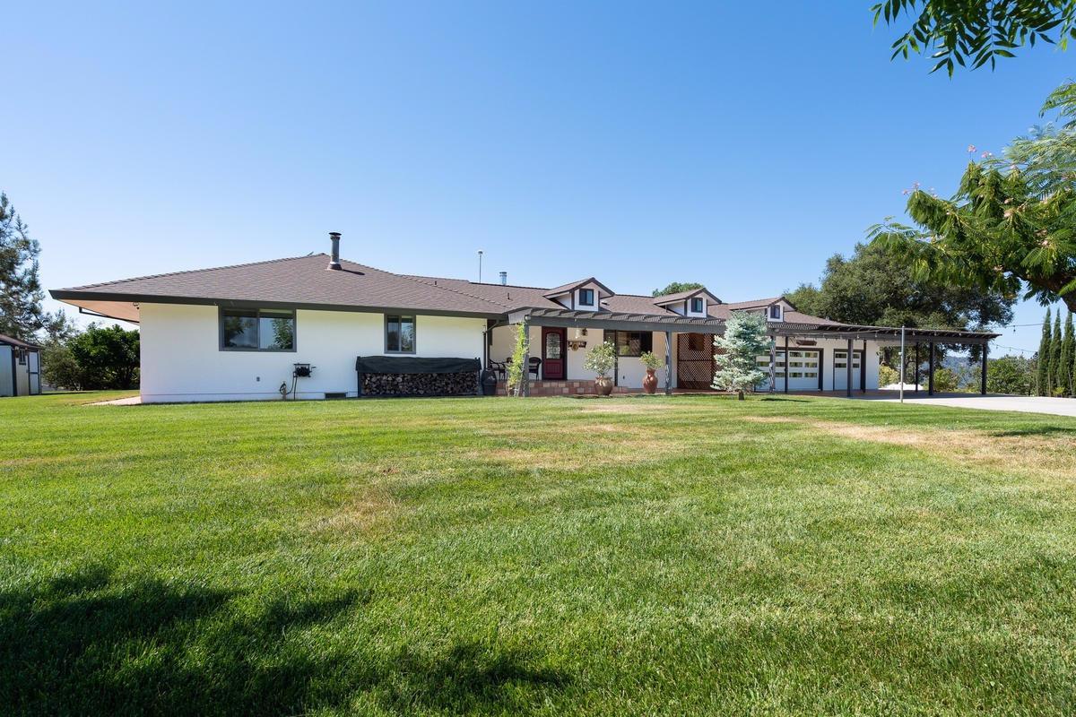 10601 Valley Drive - Photo 1