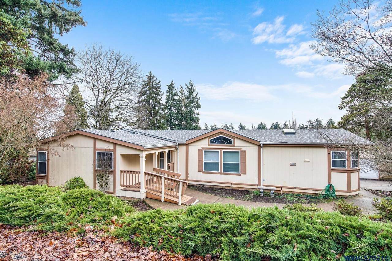 1880 Landaggard Dr - Photo 1