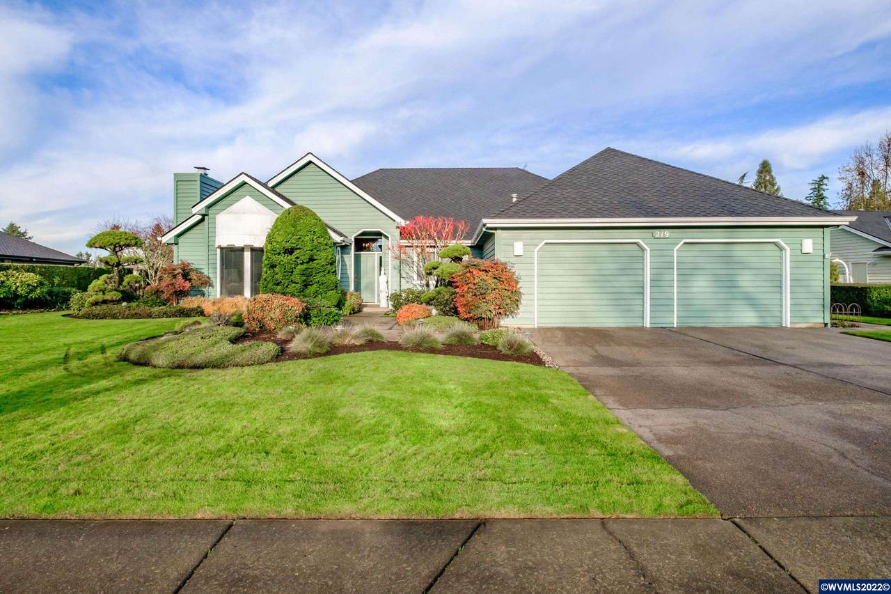 219 Mcnary Estates Dr - Photo 1