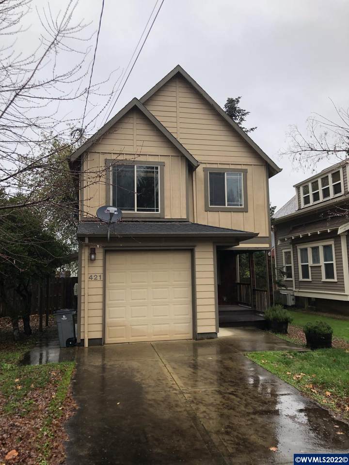 421 Washington St - Photo 1
