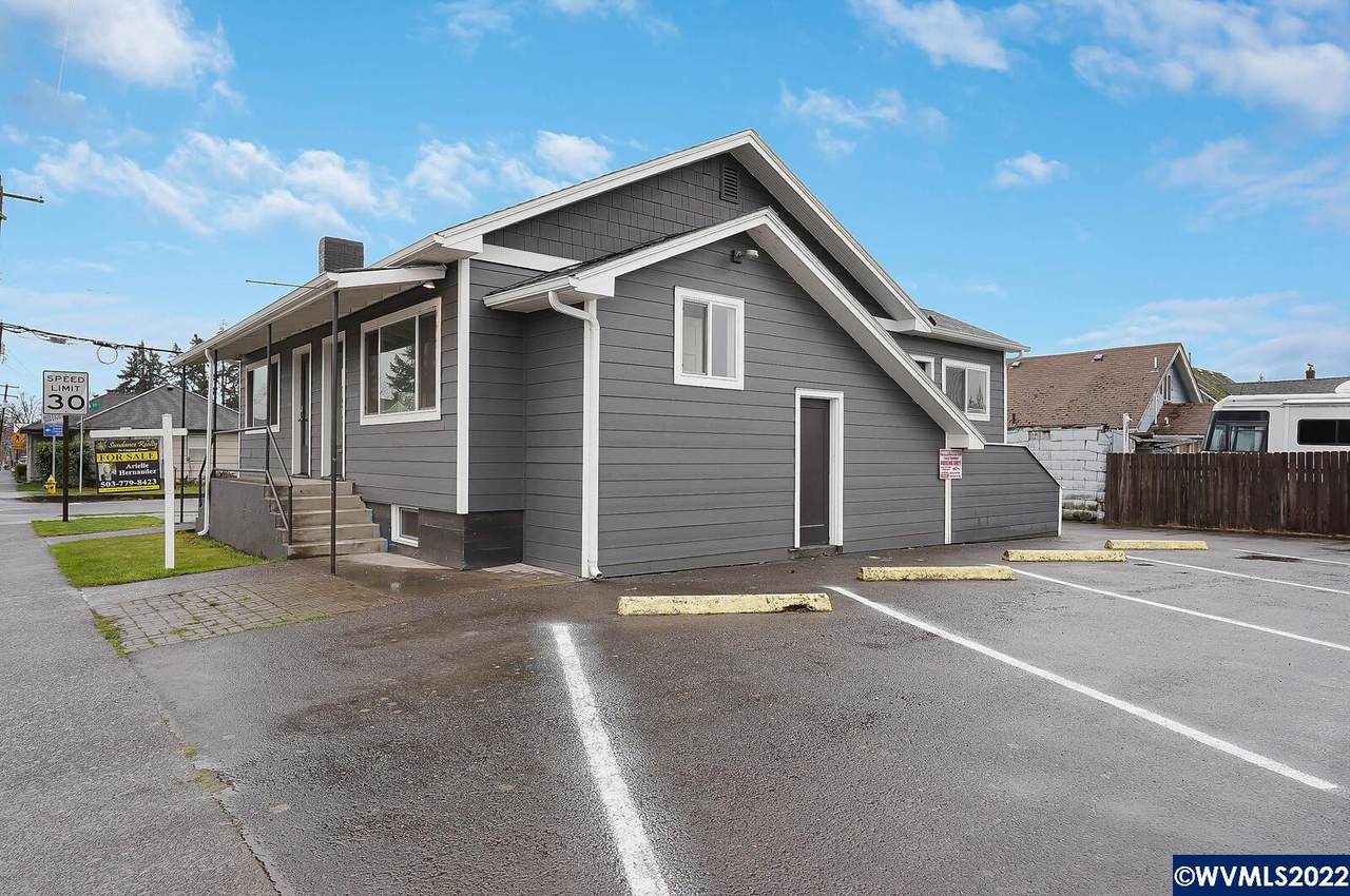 719 1st - Photo 1